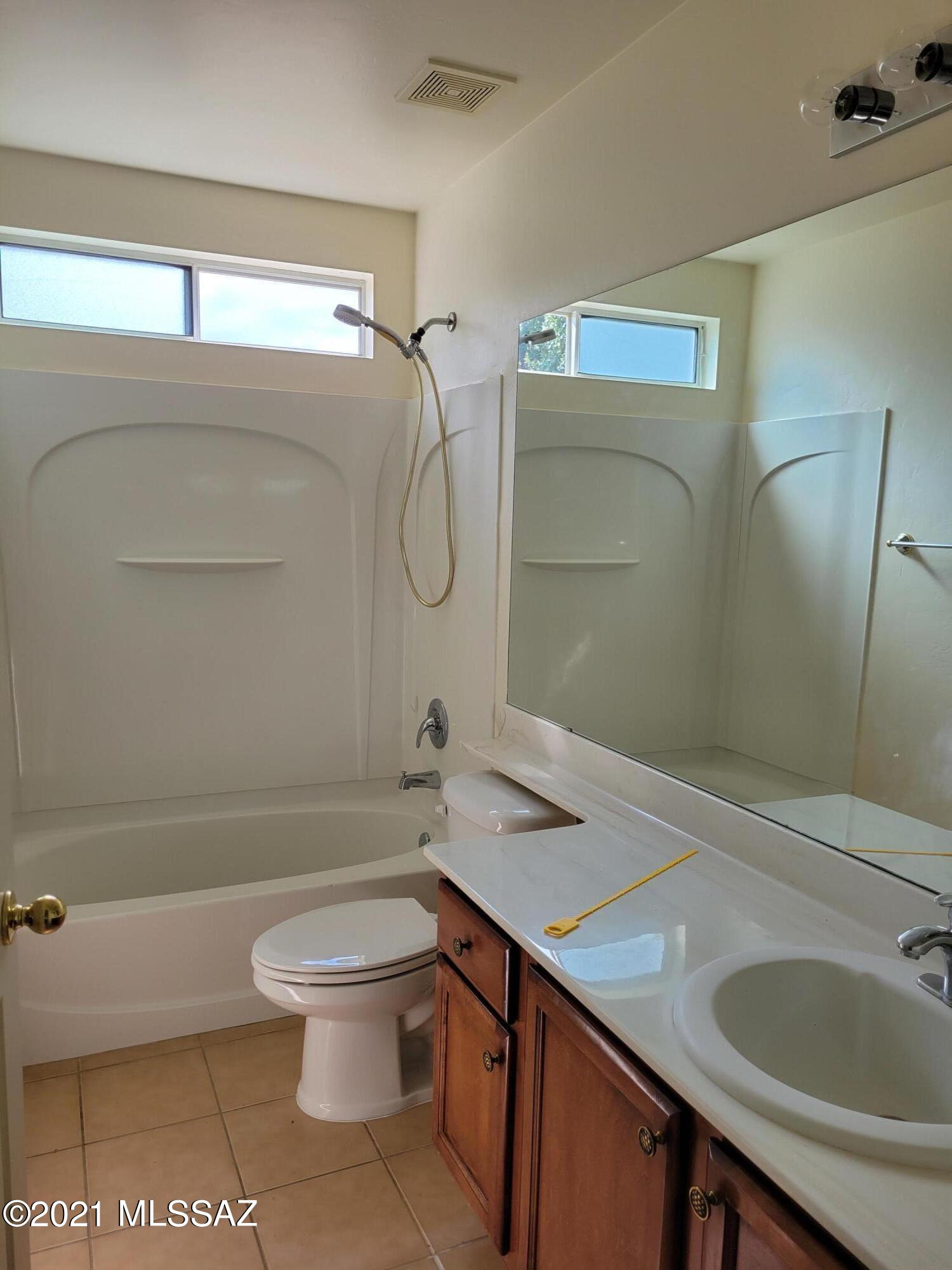 1195 Desert Dawn Drive Rio Rico, AZ 85648 - Photo 15 of 36