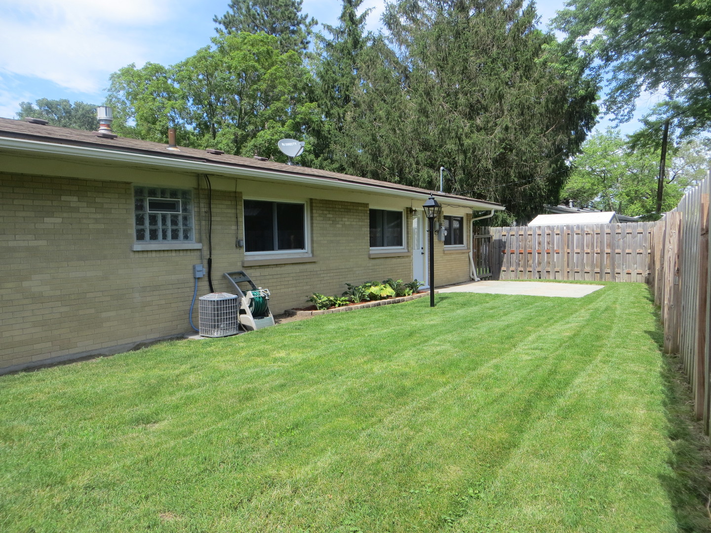 3 Hampton Road Montgomery, IL 60538 - Photo 3 of 13 Gallery Image 3