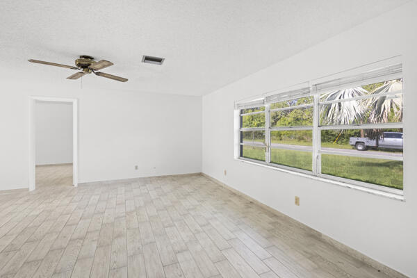 1830 Well Road Fort Pierce, FL 34945 - Photo 8 of 50 Living Room
