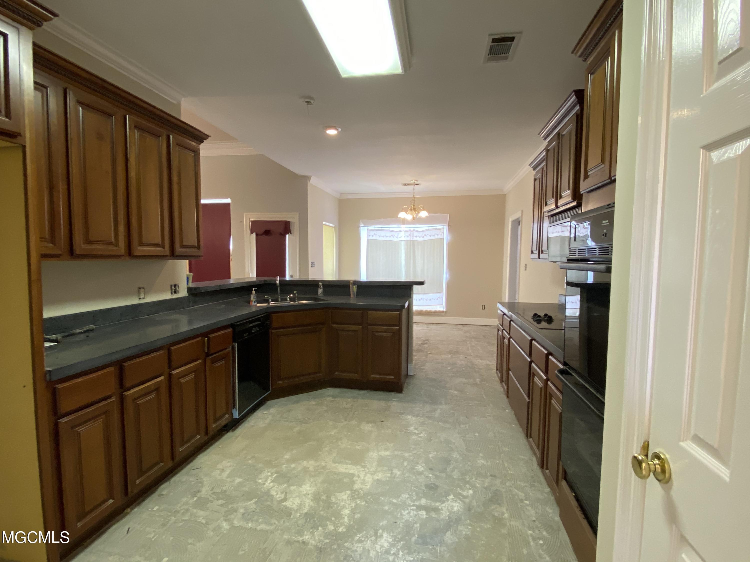 6003 The Wds Road Picayune, MS 39466 - Photo 6 of 10 PIC 12