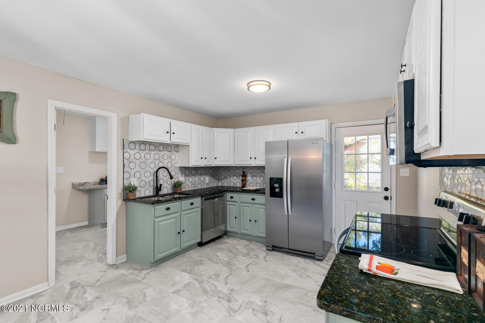 115 Cardinal Road Jacksonville, NC 28546 - Photo 12 of 38 15