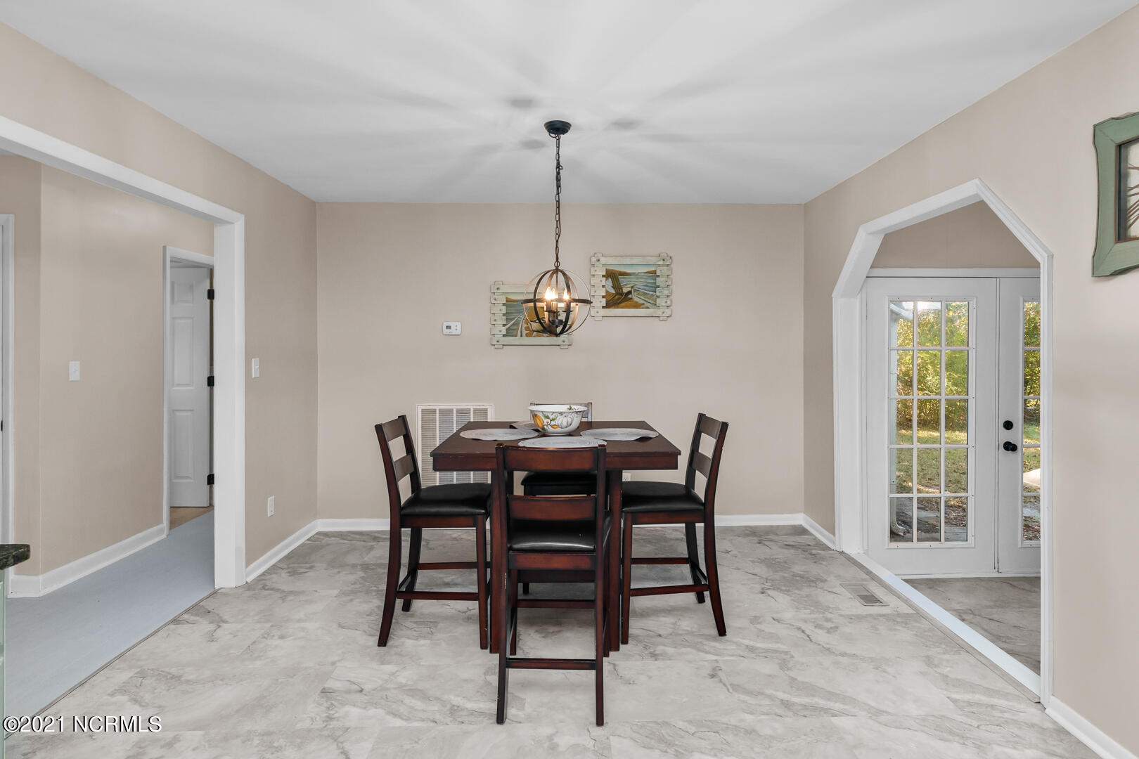 115 Cardinal Road Jacksonville, NC 28546 - Photo 7 of 38 10
