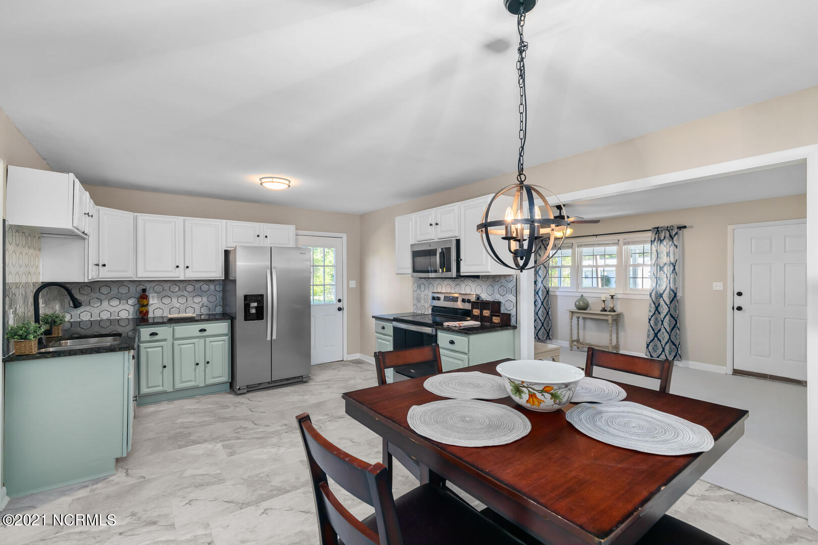 115 Cardinal Road Jacksonville, NC 28546 - Photo 8 of 38 11