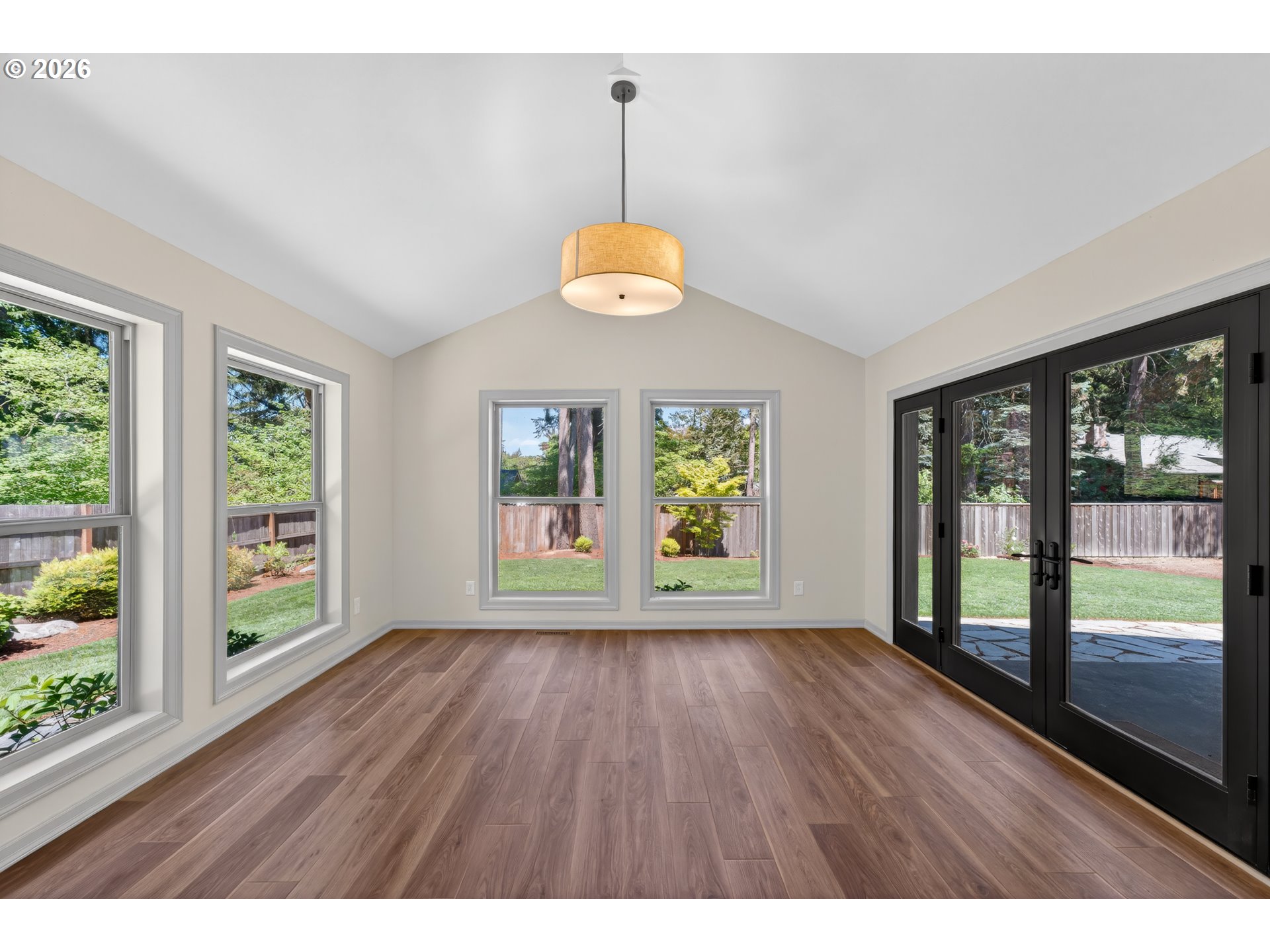 13795 Southwest Hargis Road Beaverton, OR 97008 - Photo 15 of 40