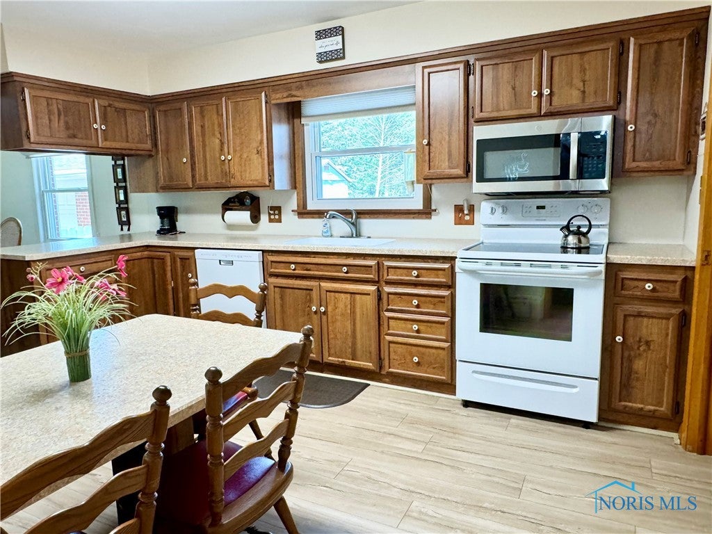 231 South Munson Road Swanton, OH 43558 - Photo 14 of 31 All Appliances Included