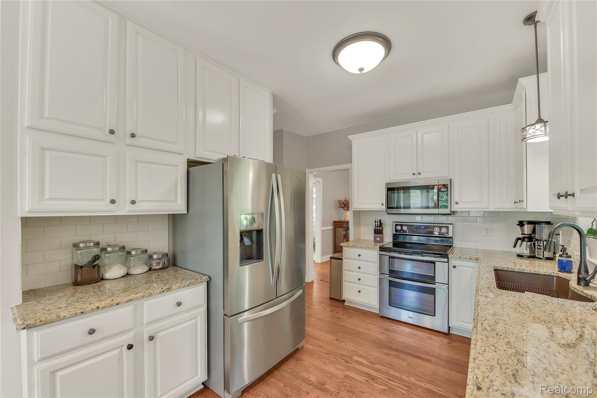 3030 West Allen Road Howell, MI 48855 - Photo 12 of 58 3030 West Allen Drive - HD Drone Photography-11.jpg