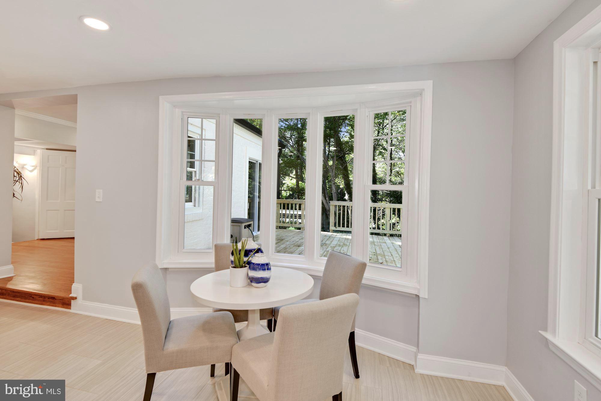9200 Harvey Road Silver Spring, MD 20910 - Photo 11 of 28 Breakfast area