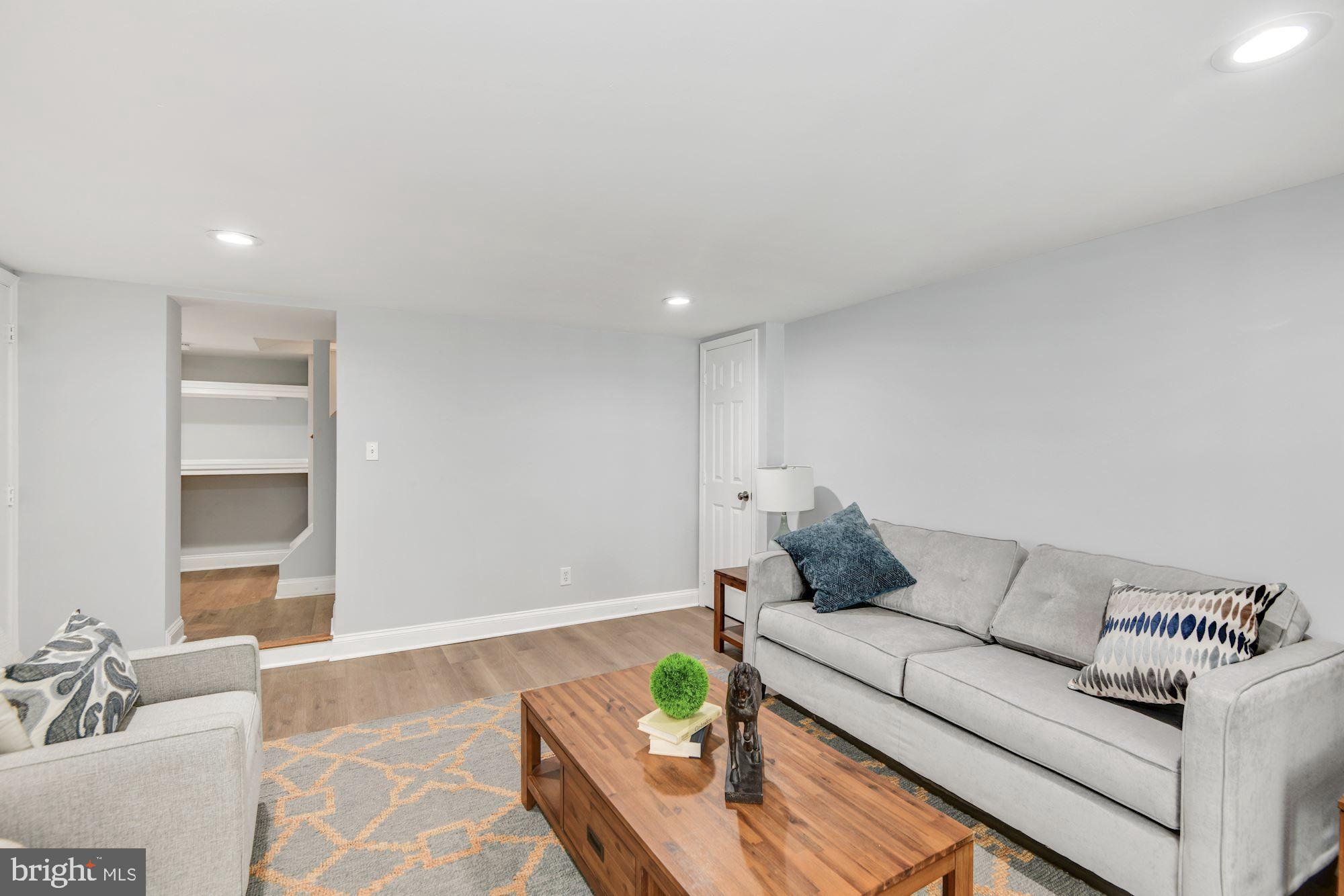 9200 Harvey Road Silver Spring, MD 20910 - Photo 23 of 28 Rec. Room