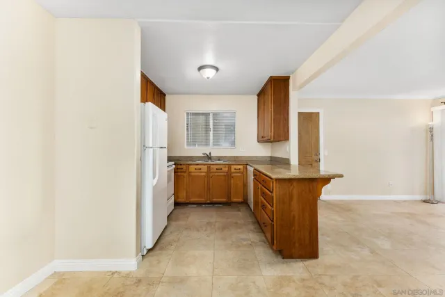 $372,000 | 830 West Lincoln Avenue, Unit 182, Escondido, CA 92026