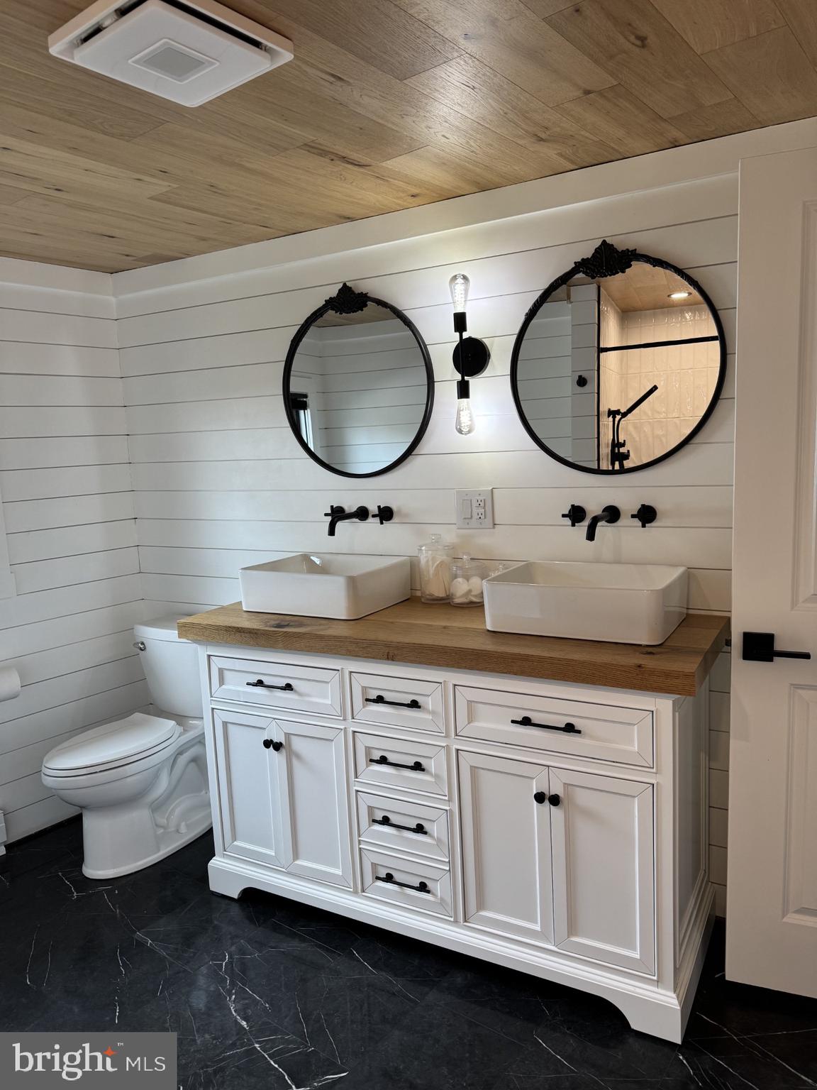 17 Sunset Road Lewistown, PA 17044 - Photo 3 of 4