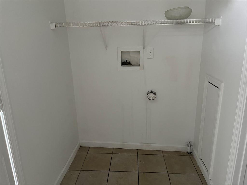 1700 Haug Street Pittsburgh, PA 15212 - Photo 23 of 32 a view of a room