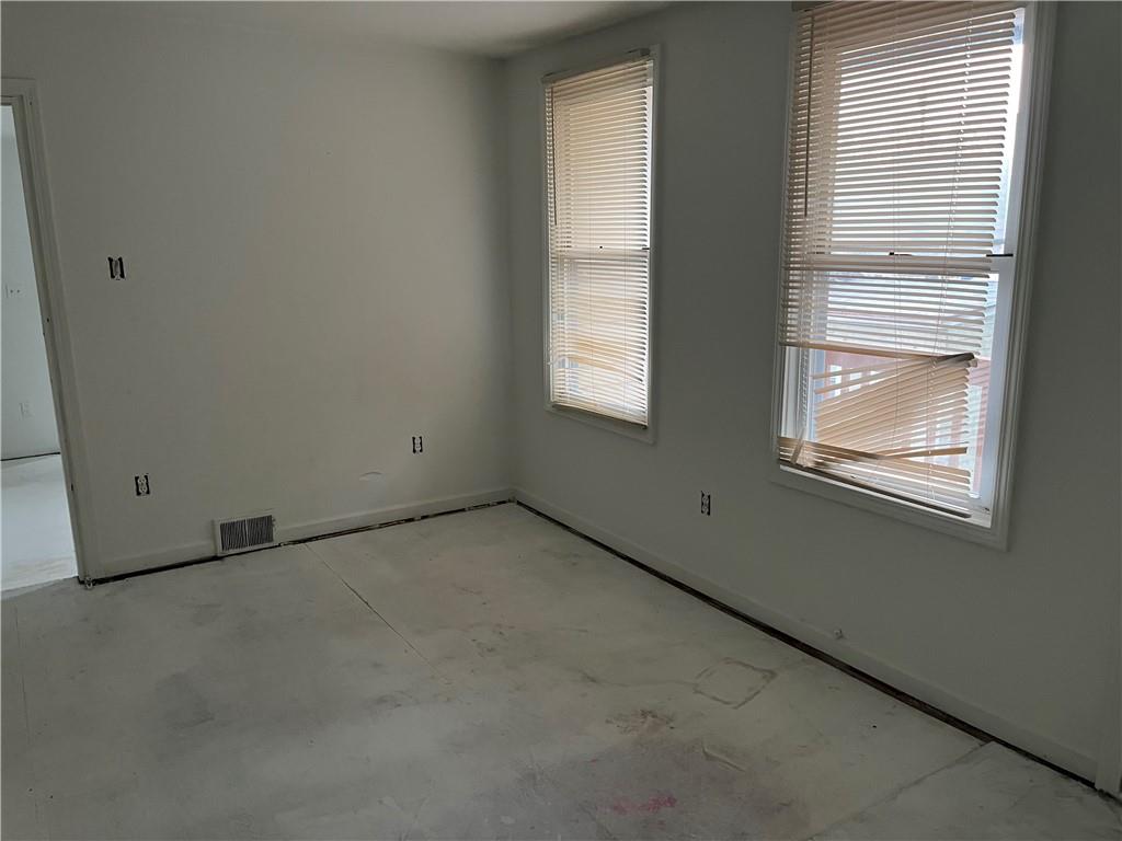 1700 Haug Street Pittsburgh, PA 15212 - Photo 25 of 32 a view of an empty room with a window