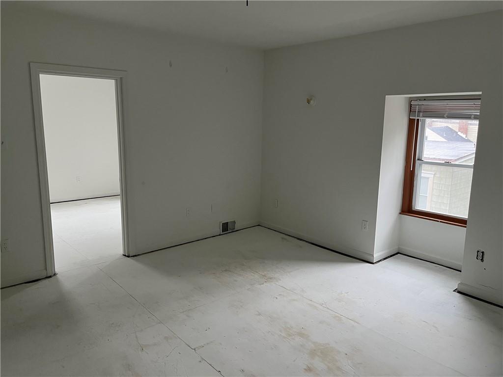 1700 Haug Street Pittsburgh, PA 15212 - Photo 28 of 32 a view of an empty room with a window