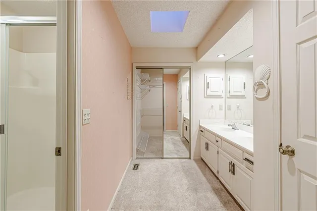 $375,000 | 201 Lakeside Drive, Liberty, MO 64068