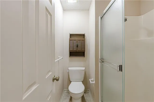 $375,000 | 201 Lakeside Drive, Liberty, MO 64068