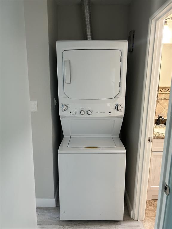 717 Sunset Cove Madeira Beach, FL 33708 - Photo 19 of 29