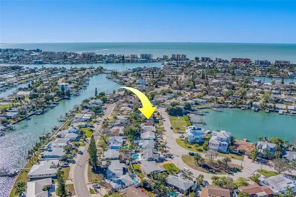 $3,900 | 717 Sunset Cove, Madeira Beach, FL 33708