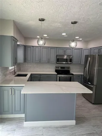 $3,900 | 717 Sunset Cove, Madeira Beach, FL 33708