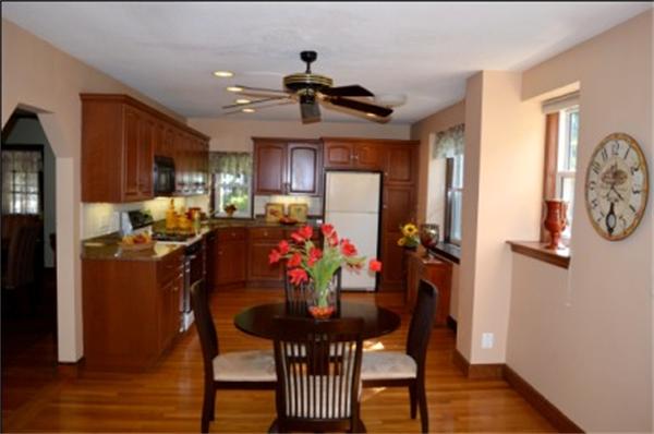 29 Leonard Road Melrose, MA 02176 - Photo 2 of 24 Gallery Image 2