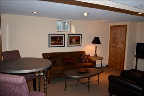 29 Leonard Road Melrose, MA 02176 - Photo 5 of 24 Gallery Image 5