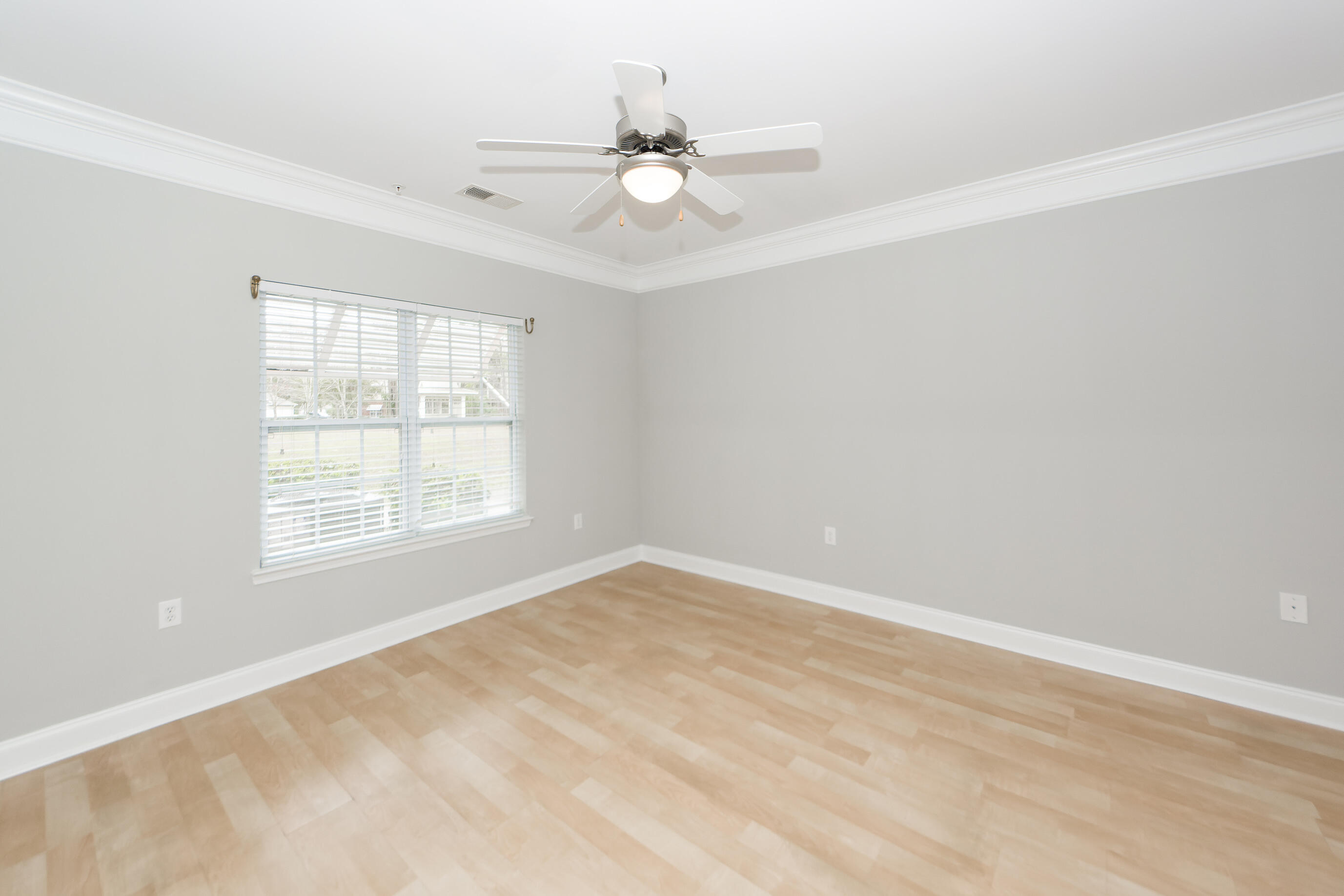 1107 Basildon Road Mount Pleasant, SC 29466 - Photo 8 of 20 27