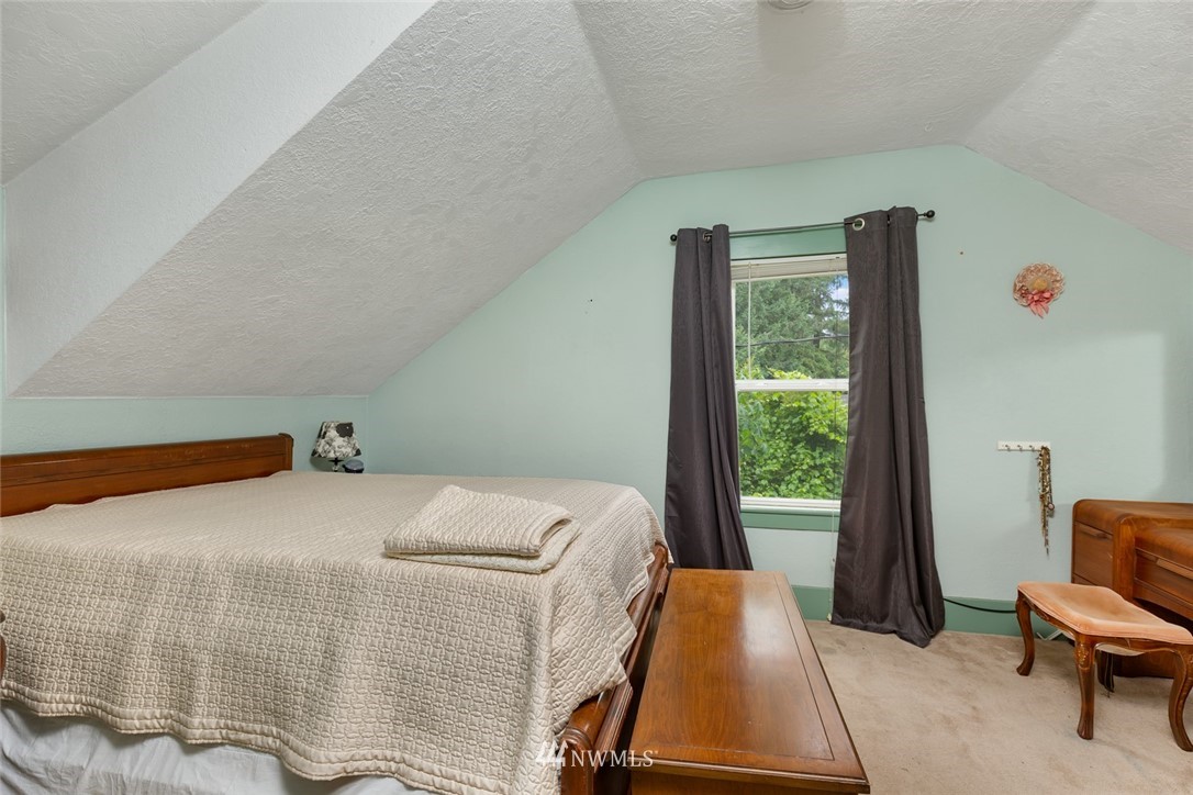 12512 Littlerock Road Southwest Olympia, WA 98512 - Photo 14 of 24 Gallery Image 14