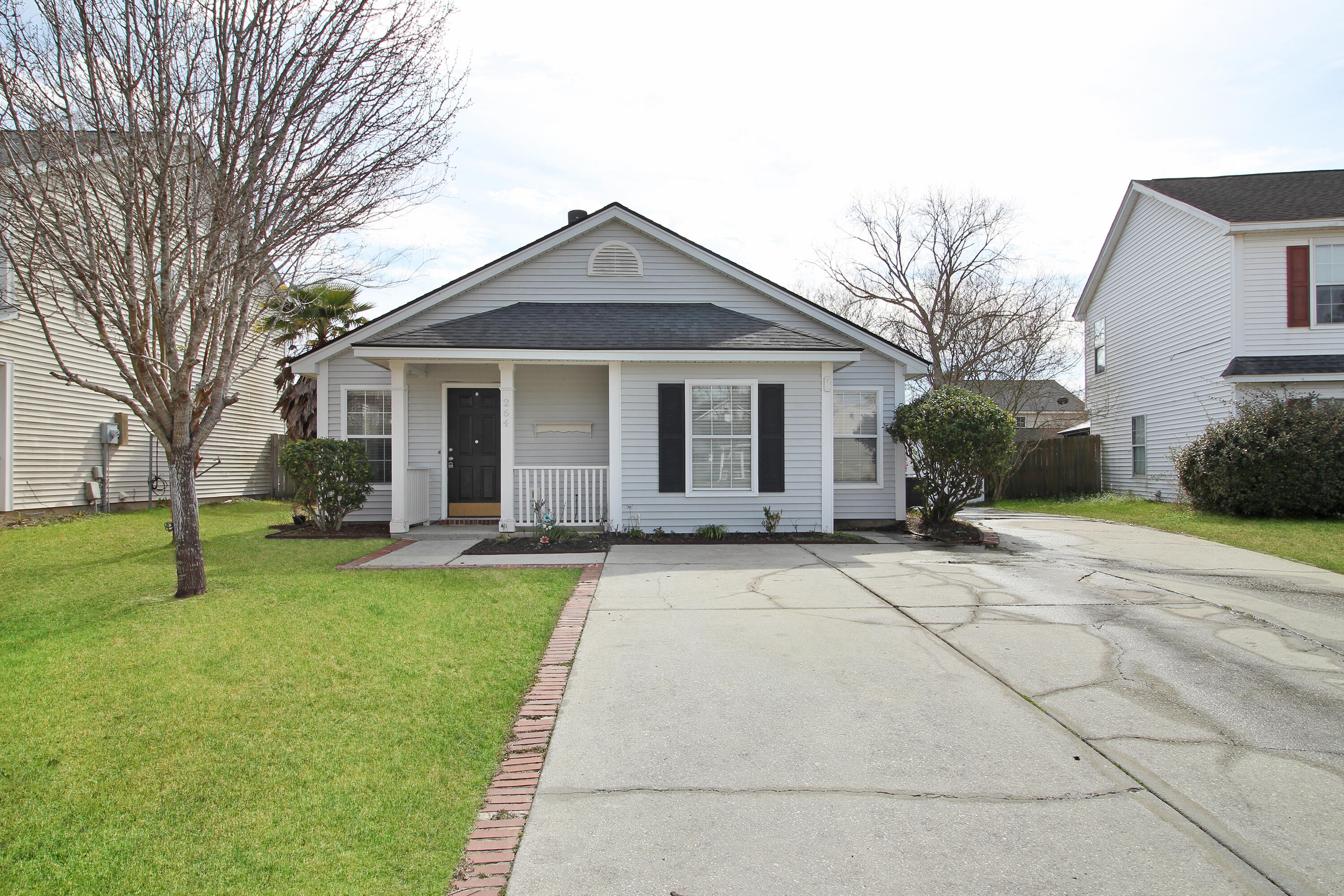 264 2 Pond Loop Ladson, SC 29456 - Photo 5 of 23 1