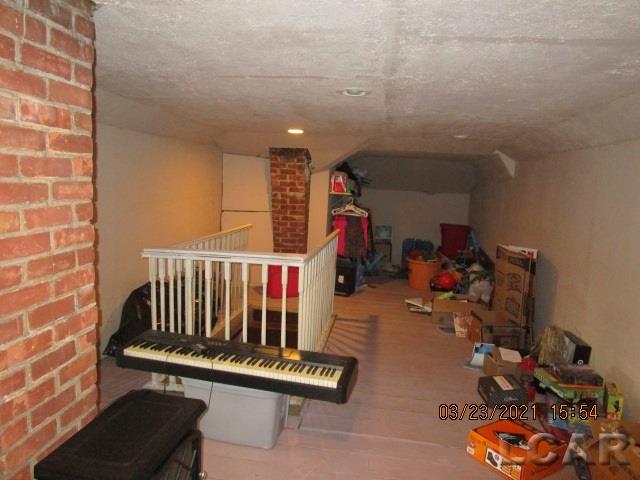 8190 Ida East Road Ida, MI 48140 - Photo 12 of 33 50037120-11.JPG