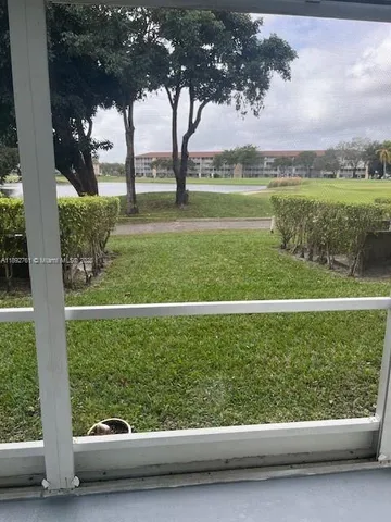 $1,700 | 300 Southwest 134th Way, Unit 102E, Pembroke Pines, FL 33027