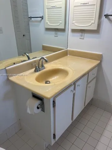 $1,700 | 300 Southwest 134th Way, Unit 102E, Pembroke Pines, FL 33027