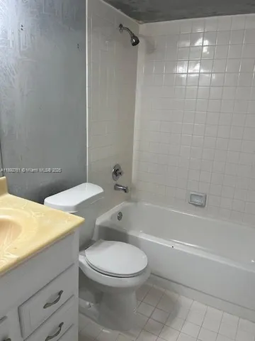 $1,700 | 300 Southwest 134th Way, Unit 102E, Pembroke Pines, FL 33027