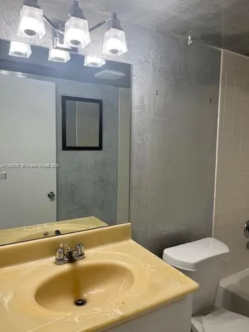 $1,700 | 300 Southwest 134th Way, Unit 102E, Pembroke Pines, FL 33027