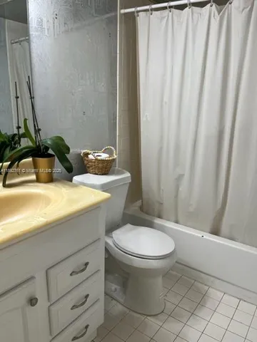 $1,700 | 300 Southwest 134th Way, Unit 102E, Pembroke Pines, FL 33027