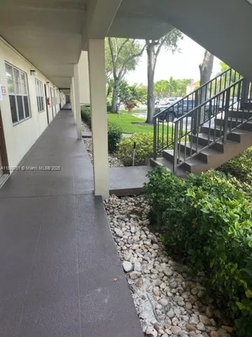 $1,700 | 300 Southwest 134th Way, Unit 102E, Pembroke Pines, FL 33027