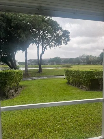 $1,700 | 300 Southwest 134th Way, Unit 102E, Pembroke Pines, FL 33027