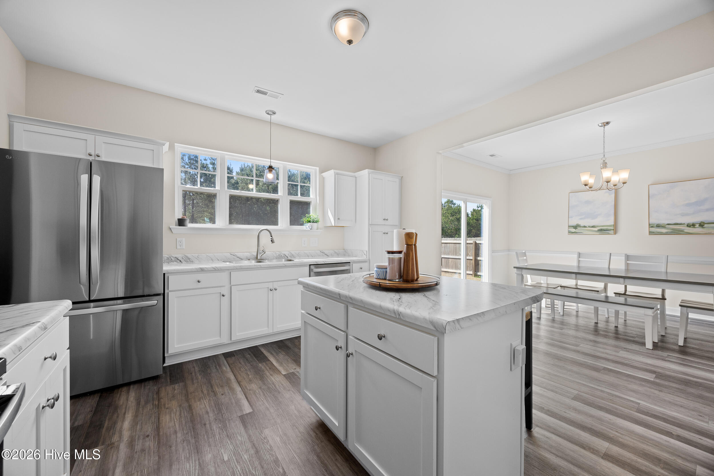 406 Silverstone Place Hubert, NC 28539 - Photo 16 of 49 31_kitchen