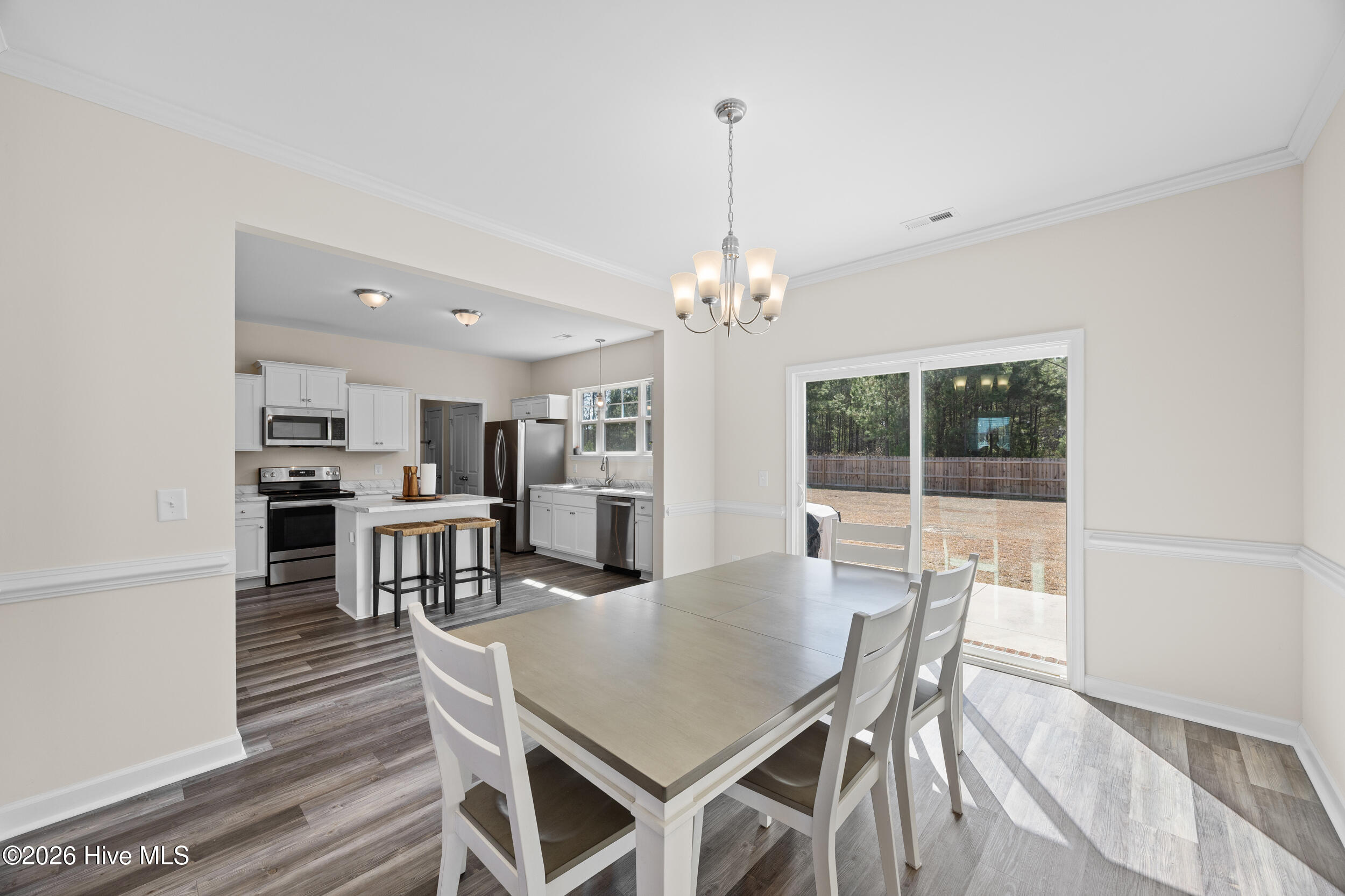 406 Silverstone Place Hubert, NC 28539 - Photo 20 of 49 35_dining room
