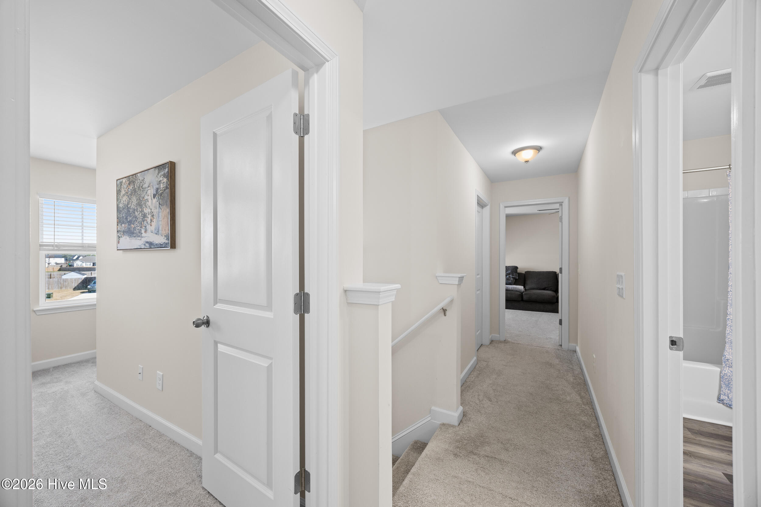 406 Silverstone Place Hubert, NC 28539 - Photo 23 of 49 13_hallway