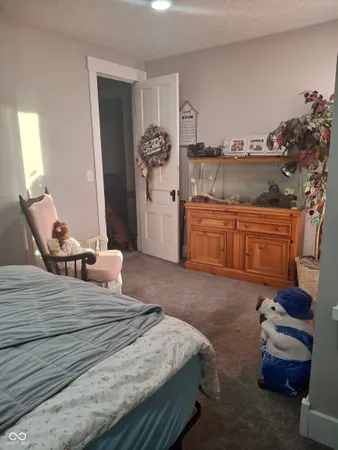 $198,000 | 102 North Warren Street, West Lebanon, IN 47991