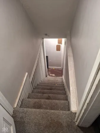 $198,000 | 102 North Warren Street, West Lebanon, IN 47991