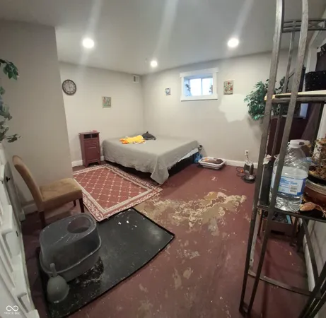 $198,000 | 102 North Warren Street, West Lebanon, IN 47991