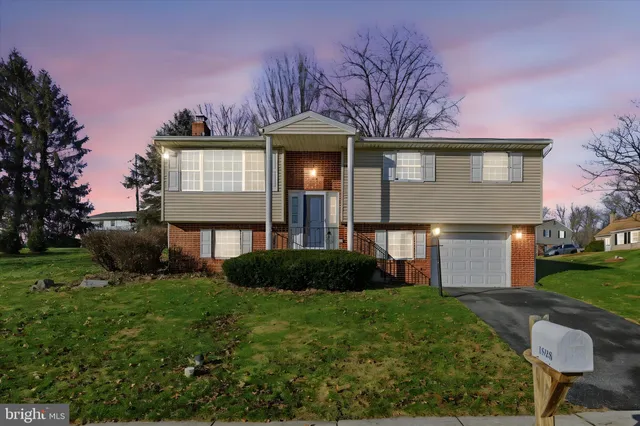 $335,000 | 1828 Crooked Oak Drive, Lancaster, PA 17601