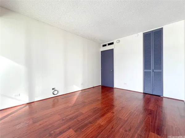 $4,000 | 700 Richards Street, Unit 1005, Honolulu, HI 96813