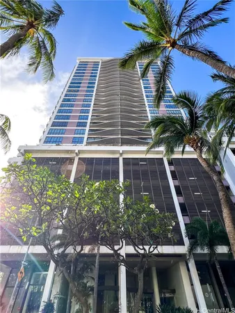 $4,000 | 700 Richards Street, Unit 1005, Honolulu, HI 96813