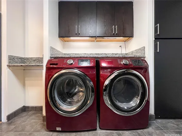 $4,000 | 700 Richards Street, Unit 1005, Honolulu, HI 96813