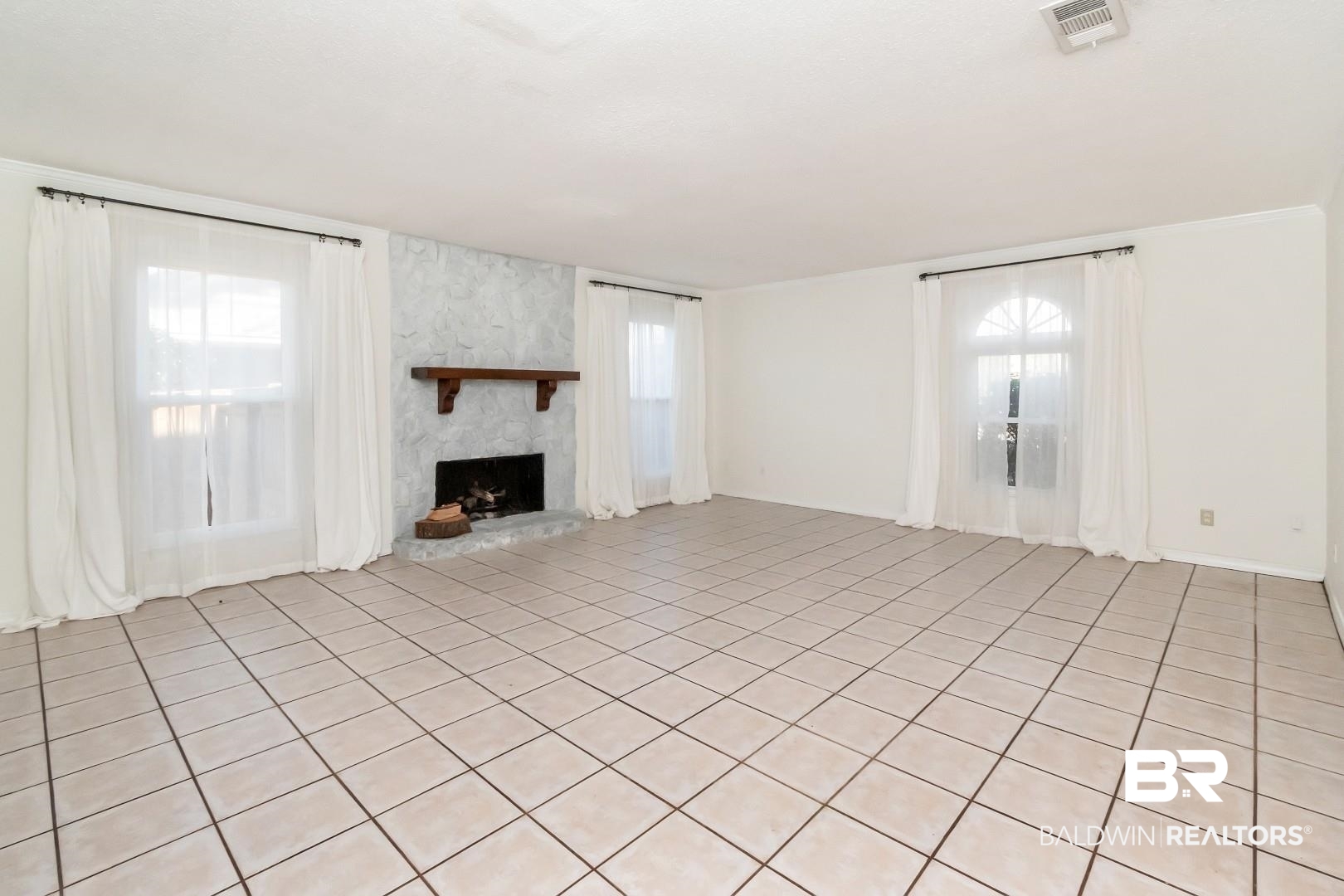 1508 Ridgeland Road East Mobile, AL 36695 - Photo 5 of 45