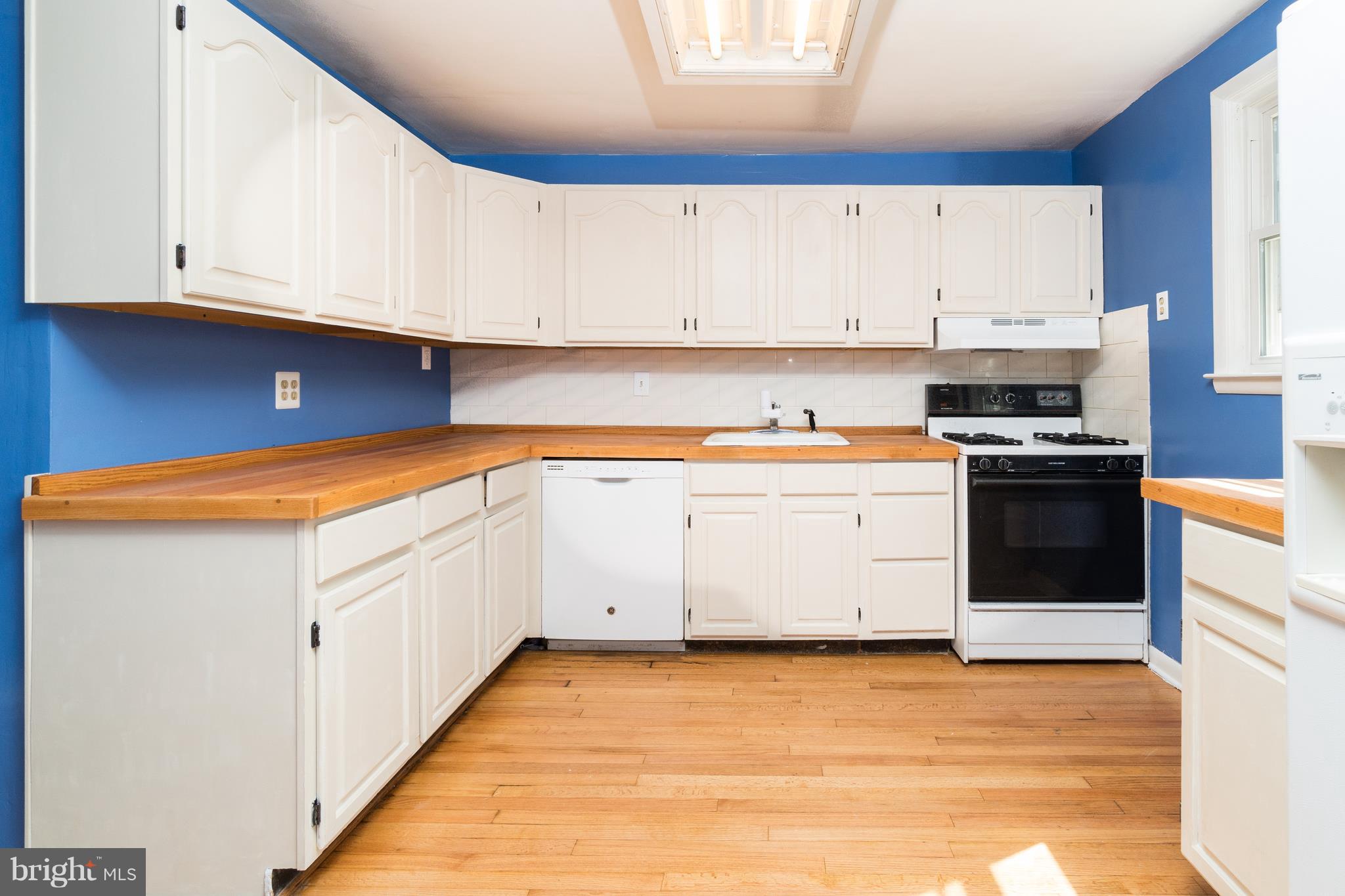 9007 Briar Road Baltimore, MD 21234 - Photo 7 of 25 Gallery Image 7