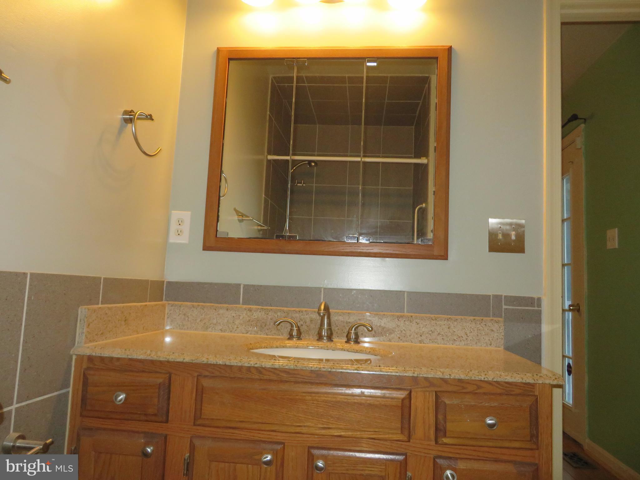 13388 Silver Hill Road Sumerduck, VA 22742 - Photo 9 of 15 Bath