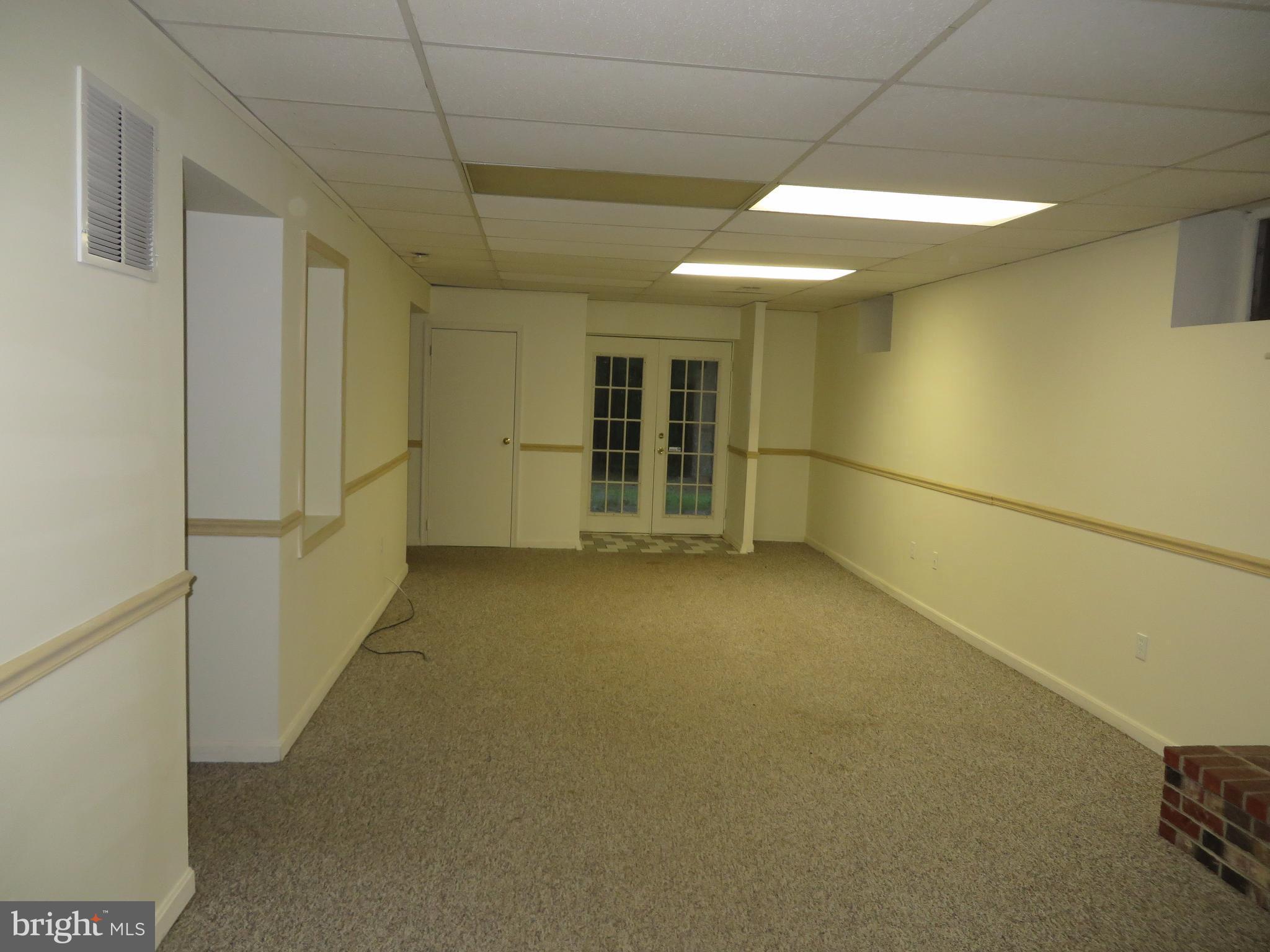 13388 Silver Hill Road Sumerduck, VA 22742 - Photo 10 of 15 Family Room