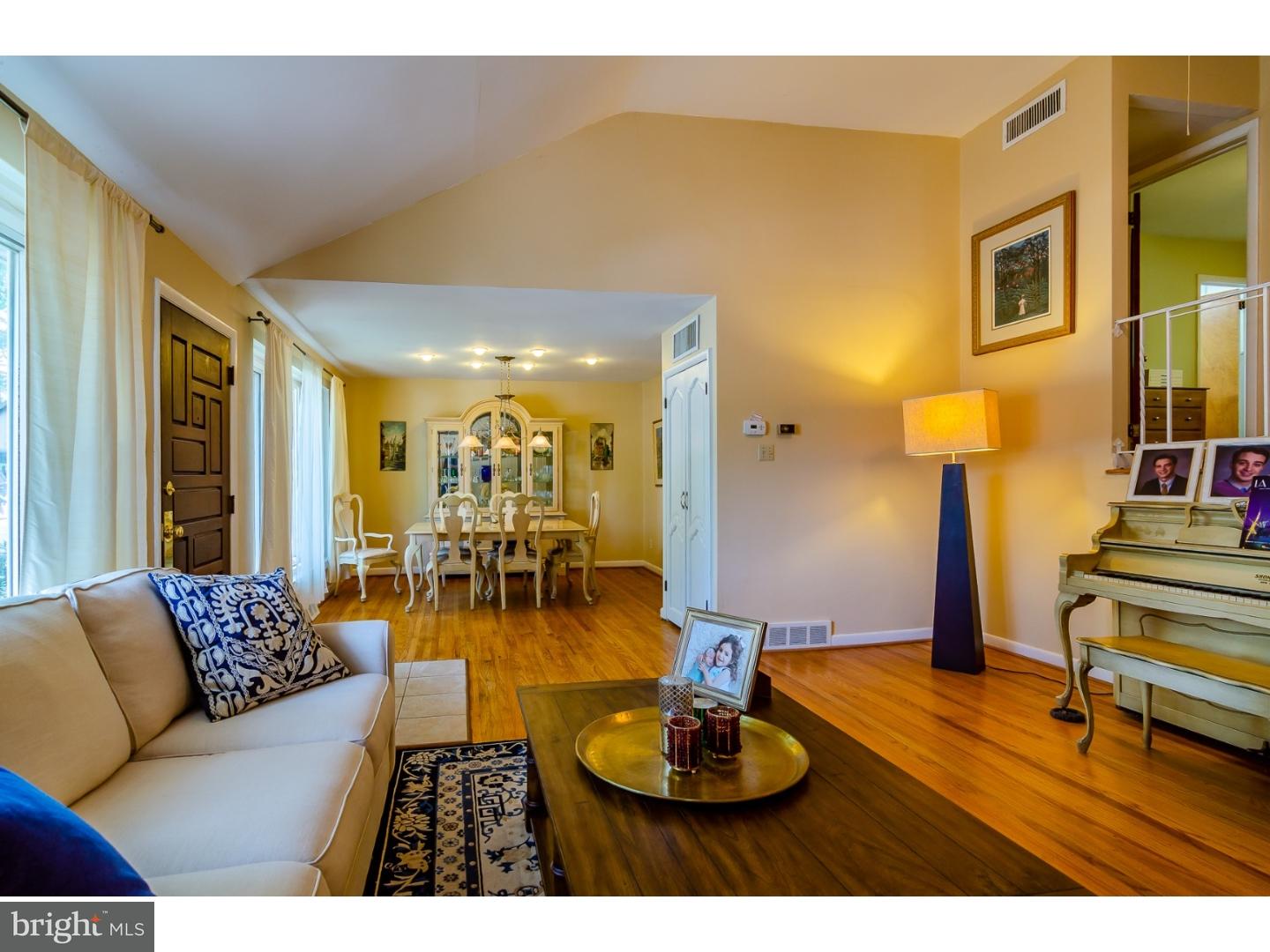2209 Rhonda Road Broomall, PA 19008 - Photo 4 of 18 Gallery Image 4